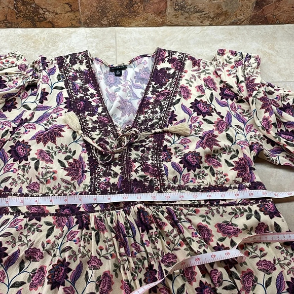 Torrid Women Floral Blouse Long Sleeve Rayon V-Neck Embroidered Purple Size 2/2X - Picture 13 of 16